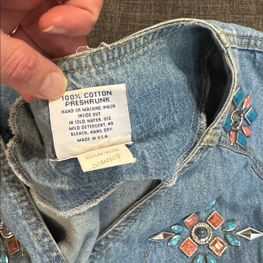 🌸 Vintage BINGO! BINGO! Denim Embellished Western Shirt — Made in USA - Picture 4 of 6